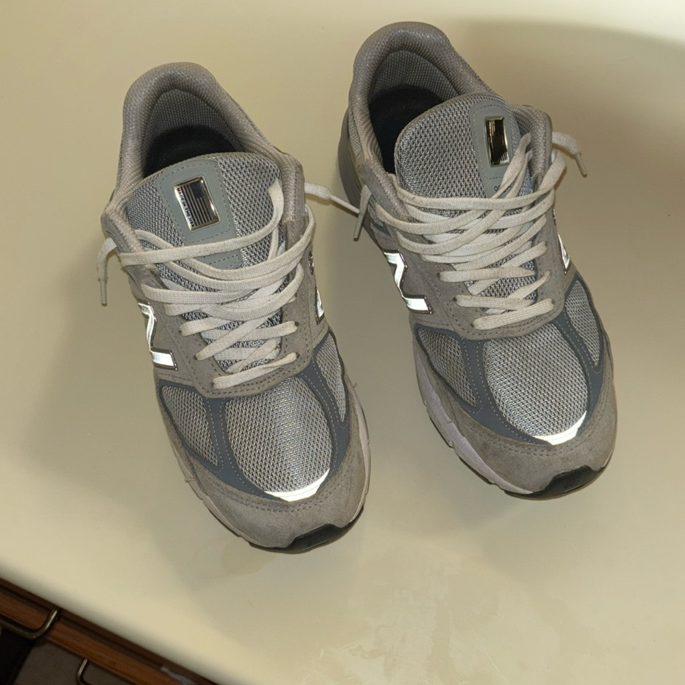 Grey 990s